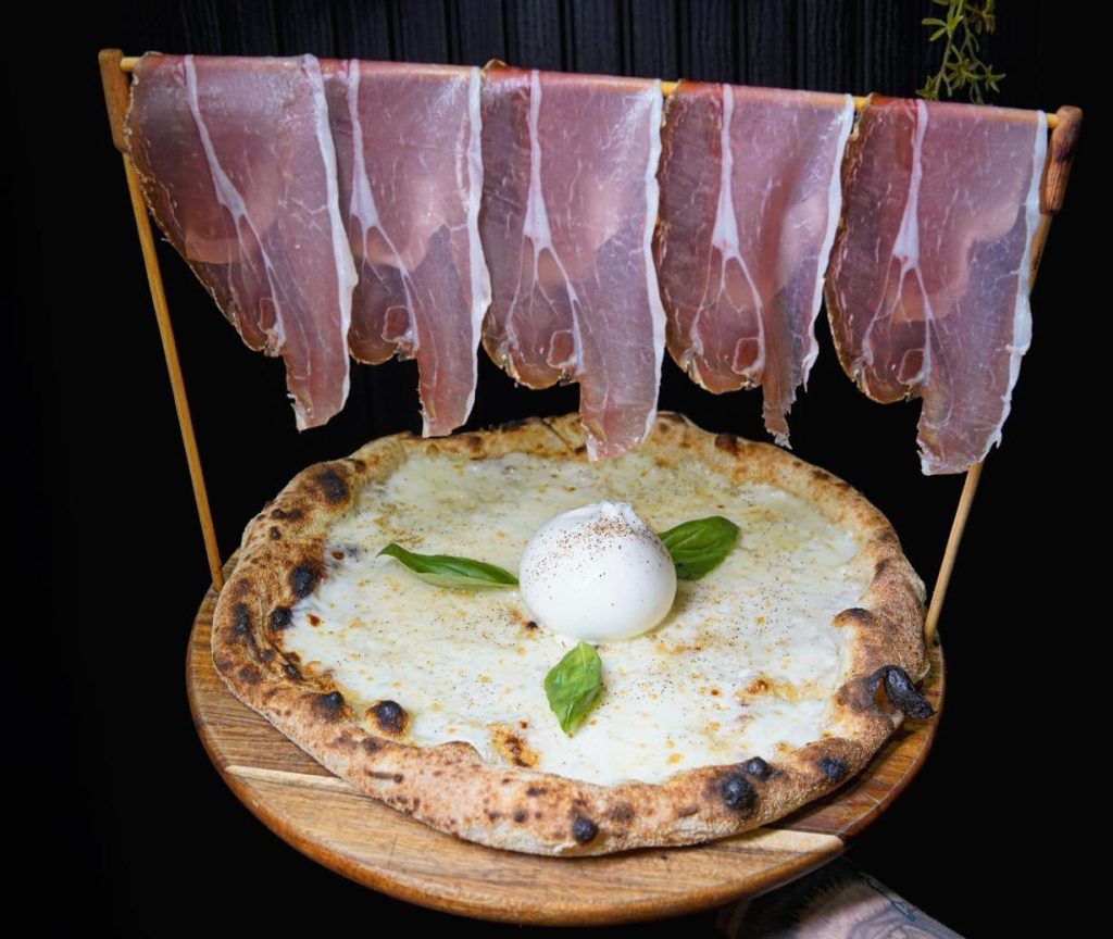 Pizza tagliere – cacio e pepe